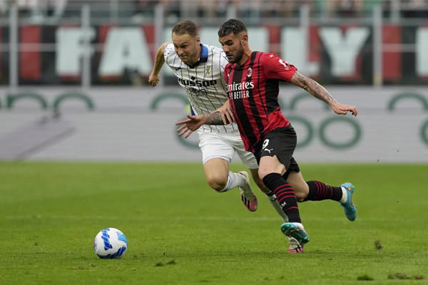 Đội chủ nhà AC Milan đang từng bước lấy lại phong độ, thi đấu thăng hoa hơn