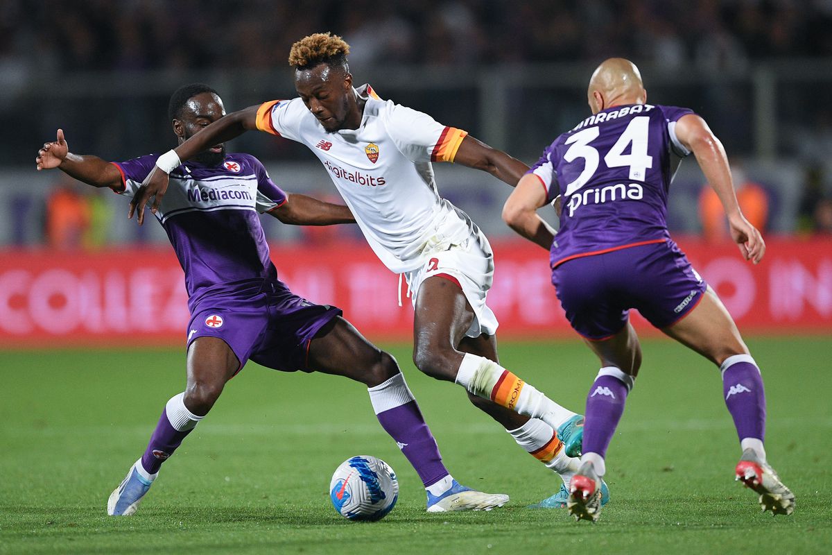 Fiorentina có phong độ thua kém đáng kể so với Roma